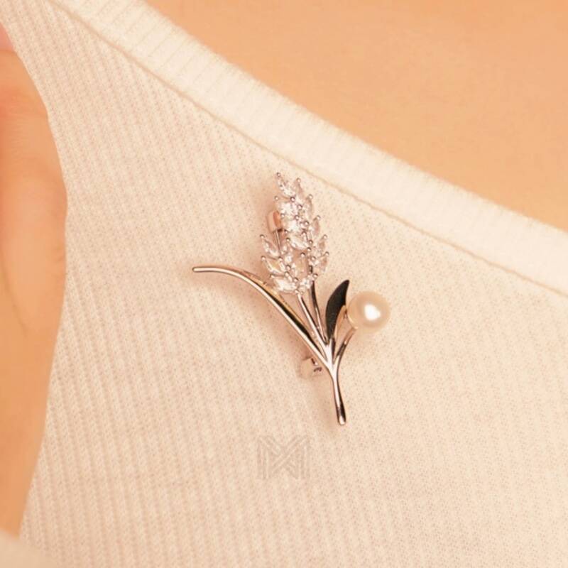 MILLENNE Made For The Night Freshwater Pearl Flower Cubic Zirconia Silver Brooch with 925 Sterling Silver
