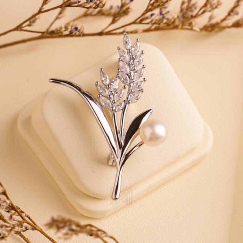 MILLENNE Made For The Night Freshwater Pearl Flower Cubic Zirconia Silver Brooch with 925 Sterling Silver