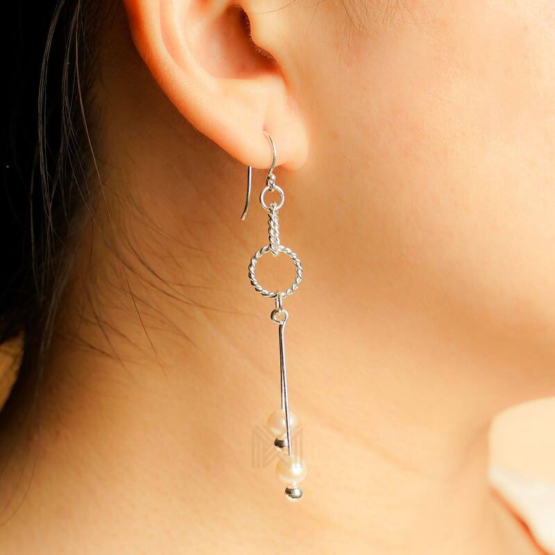 MILLENNE Millennia 2000 Freshwater Pearls Dual Circles and Beaded Silver Dangle Earrings with 925 Sterling Silver