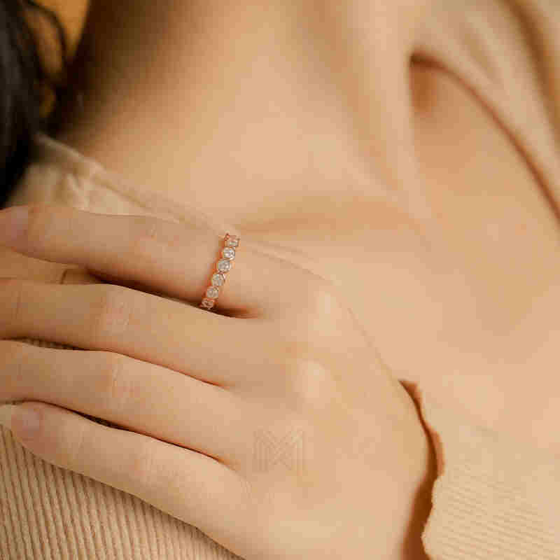 MILLENNE Made For The Night Bezel Set Circular Crustal Cubic Zirconia Rose Gold Ring with 925 Sterling Silver