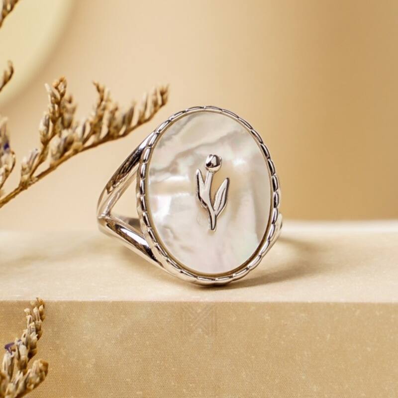 MILLENNE Millennia 2000 Mother of Pearls Victorian Bold White Gold Ring with 925 Sterling Silver