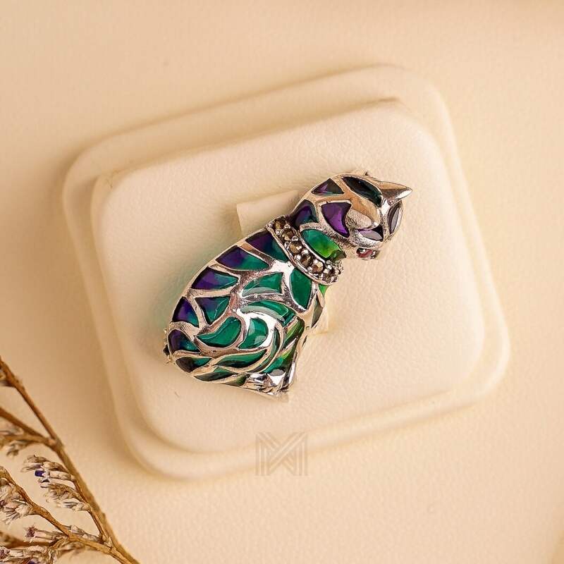 MILLENNE Multifaceted Abalone Shell Cat White Gold Brooch with 925 Sterling Silver