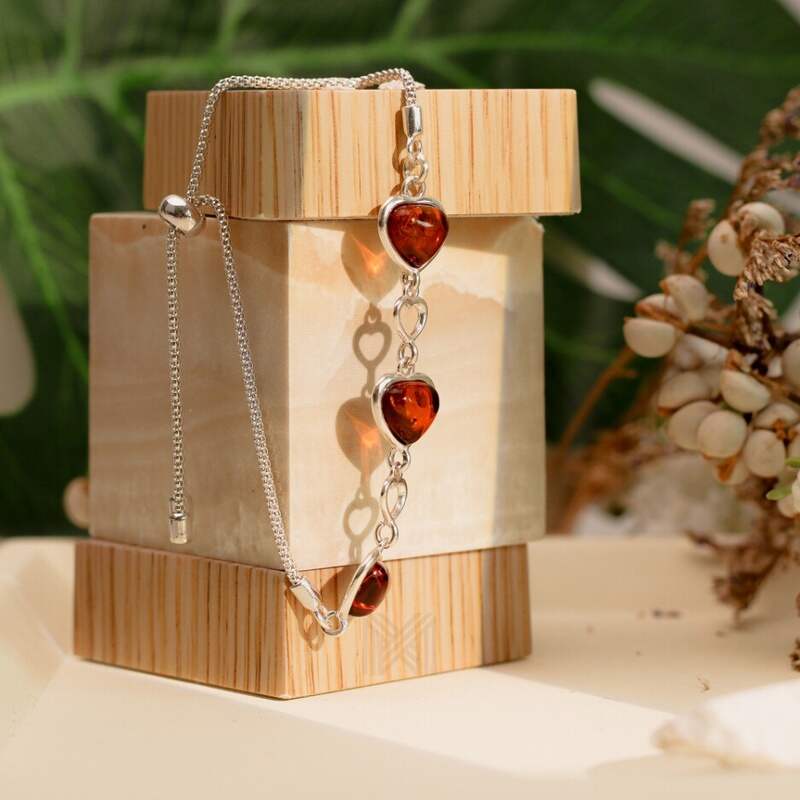 MILLENNE Multifaceted Baltic Amber Hearts Drawstring Silver Bracelet with 925 Sterling Silver