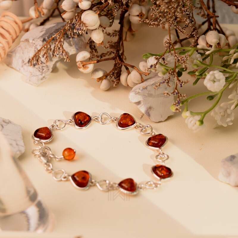 MILLENNE Multifaceted Baltic Amber Heart Silver Bracelet with 925 Sterling Silver