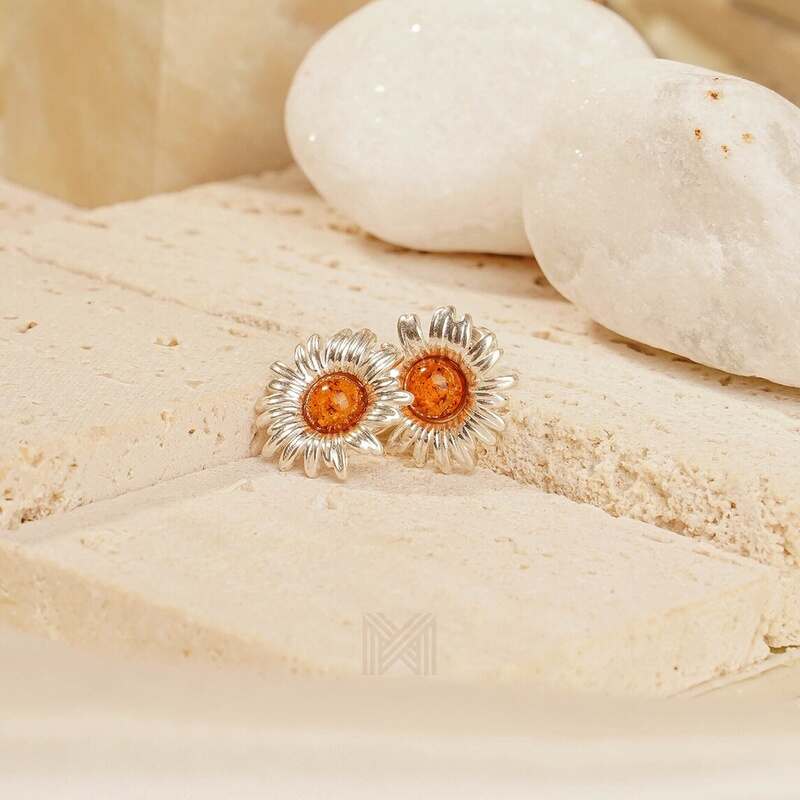 MILLENNE Multifaceted Baltic Amber Daisy Silver Stud Earrings with 925 Sterling Silver