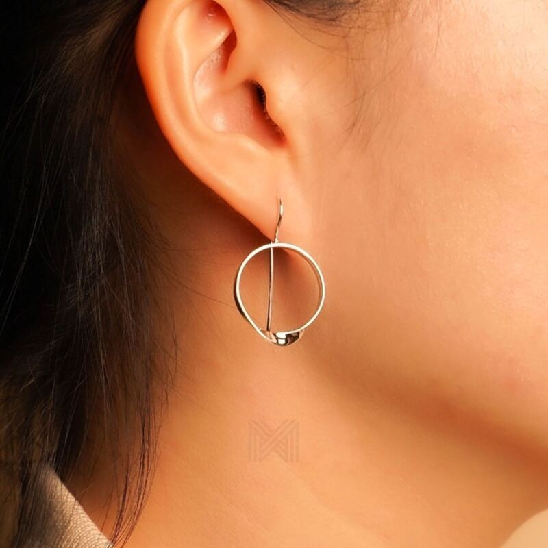 MILLENNE Minimal Circle Arched Silver Hook Earrings with 925 Sterling Silver