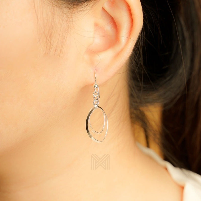 MILLENNE Minimal Double Oval Hook Silver Hook Earrings with 925 Sterling Silver