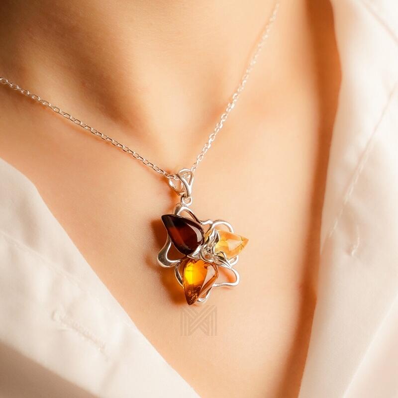 MILLENNE Multifaceted Baltic Amber Triangle Composition Silver Pendant with 925 Sterling Silver