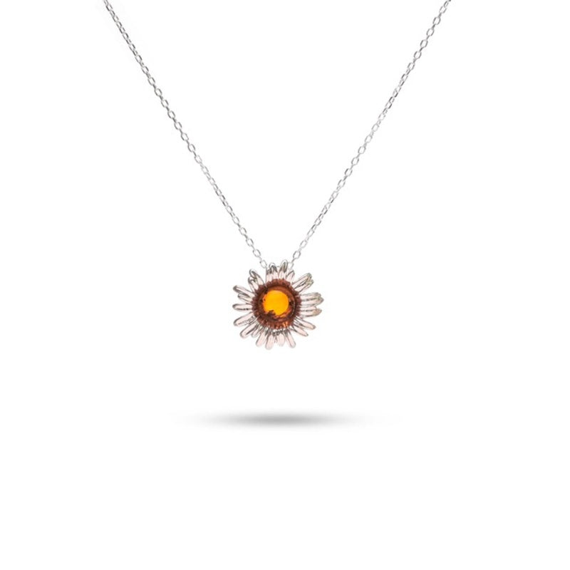 MILLENNE Multifaceted Baltic Amber Daisy Silver Pendant with 925 Sterling Silver