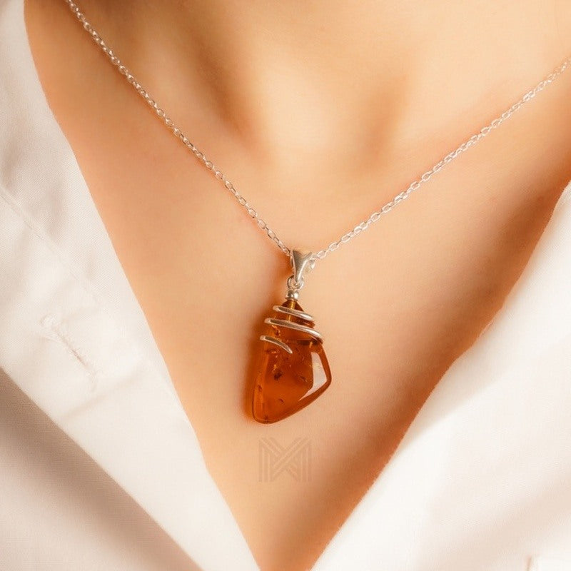 MILLENNE Multifaceted Baltic Amber Rustic Silver Pendant with 925 Sterling Silver