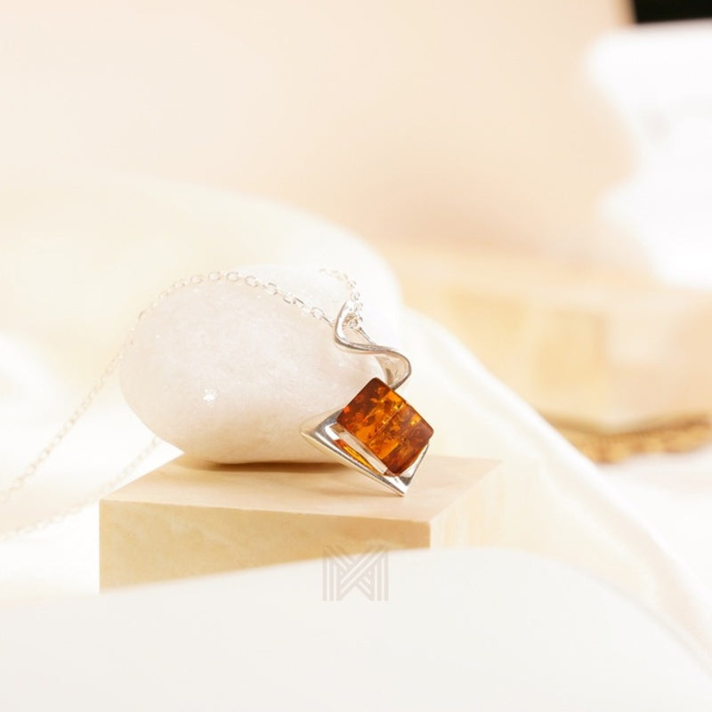 MILLENNE Multifaceted Baltic Amber Cube Silver Pendant with 925 Sterling Silver