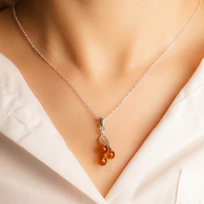 MILLENNE Multifaceted Baltic Amber Trio Silver Pendant with 925 Sterling Silver