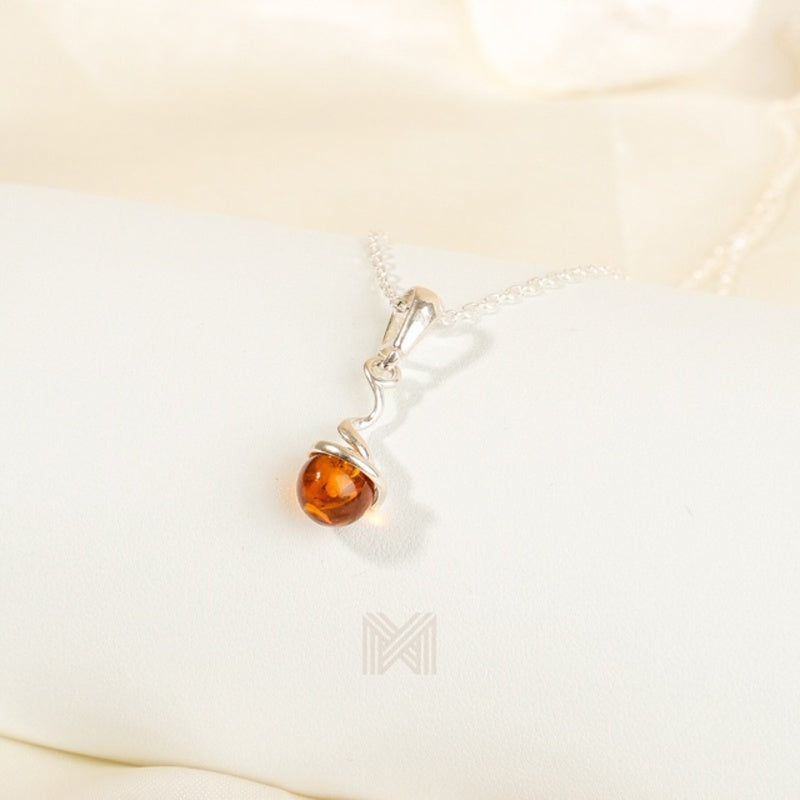 MILLENNE Multifaceted Baltic Amber Pill Silver Pendant with 925 Sterling Silver