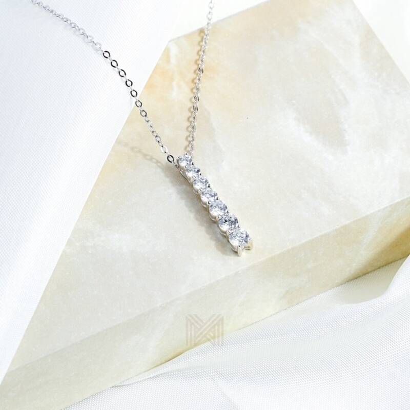 MILLENNE Made For The Night Graduated Diamond Bar Cubic Zirconia White Gold Necklace with 925 Sterling Silver