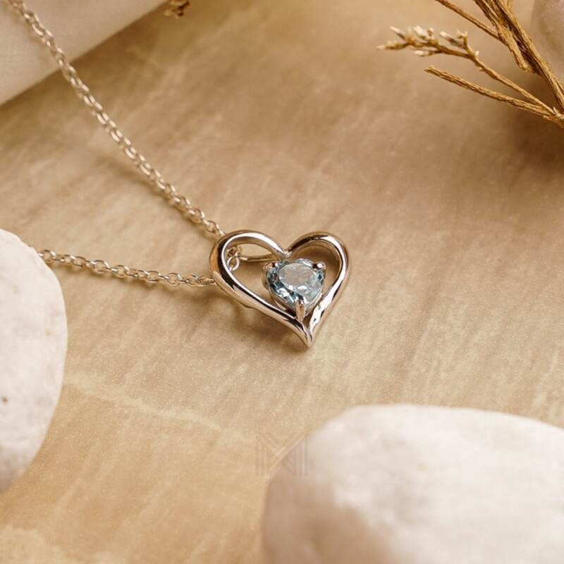 MILLENNE Multifaceted Blue Topaz in Heart Silver Pendant with 925 Sterling Silver