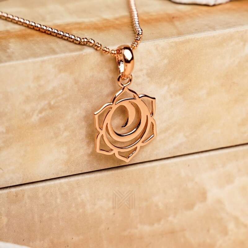 MILLENNE Millennia 2000 Three Moons Blossoms Rose Gold Pendant with 925 Sterling Silver