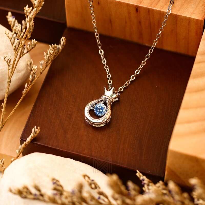 MILLENNE Multifaceted Blue Topaz Ice Queen White Gold Necklace with 925 Sterling Silver