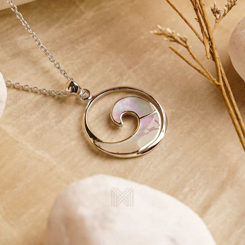 MILLENNE Multifaceted Mother of Pearls Ocean Wave White Gold Pendant with 925 Sterling Silver