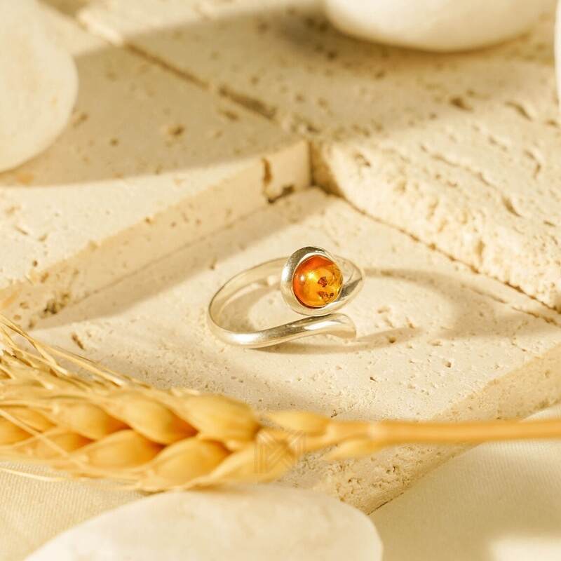 MILLENNE Multifaceted Baltic Amber Bezel Set Wrap Silver Ring with 925 Sterling Silver