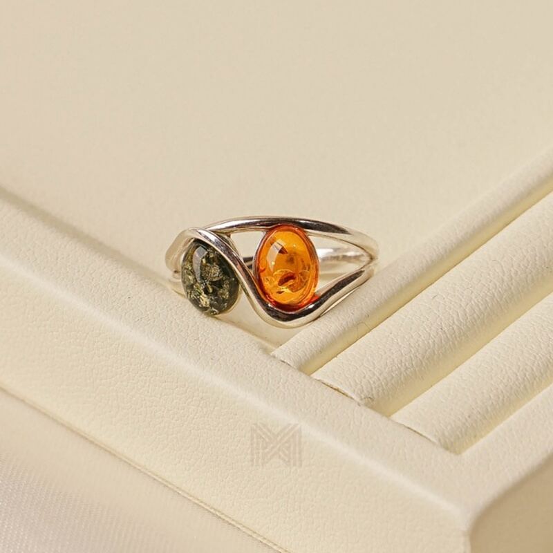 MILLENNE Multifaceted Baltic Amber Double Oval Silver Ring with 925 Sterling Silver