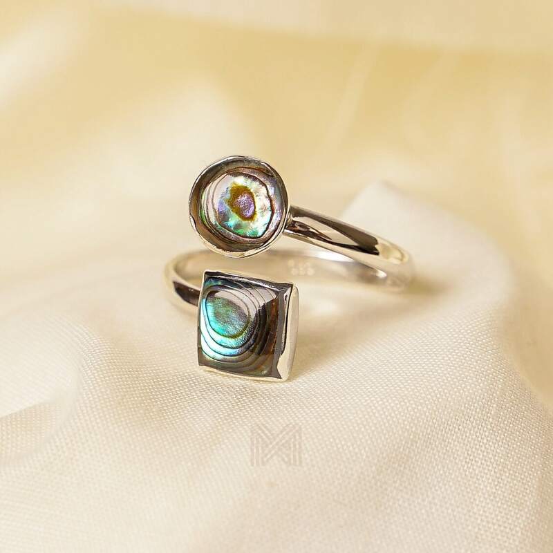 MILLENNE Minimal Abalone Shell Featuring Circle and Square Silver Adjustable Ring with 925 Sterling Silver