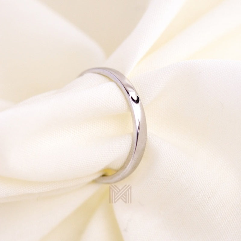 MILLENNE Minimal Moon Band White Gold Ring with 925 Sterling Silver