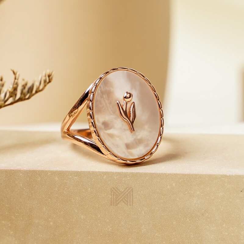 MILLENNE Millennia 2000 Mother of Pearls Victorian Bold Rose Gold Ring with 925 Sterling Silver